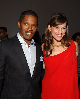 Jamie Foxx and Jennifer Garner at the Westwood Premiere of Universal Pictures' The Kingdom