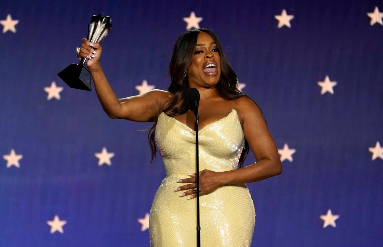 Niecy Nash-Betts accepts best supporting actress in a limited series for 