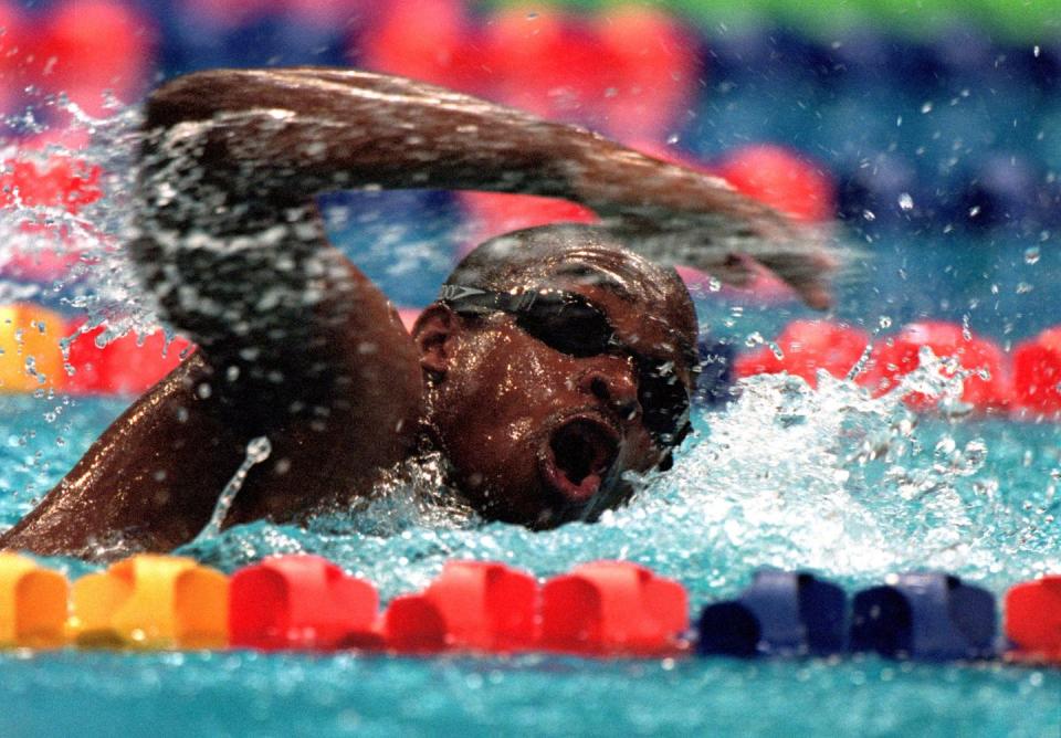 30 Photos of the Best Moments in Olympics History