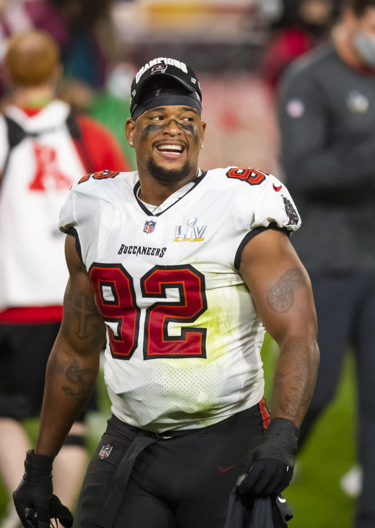 Former Michigan State football DE William Gholston steps up big time for  the Buccaneers