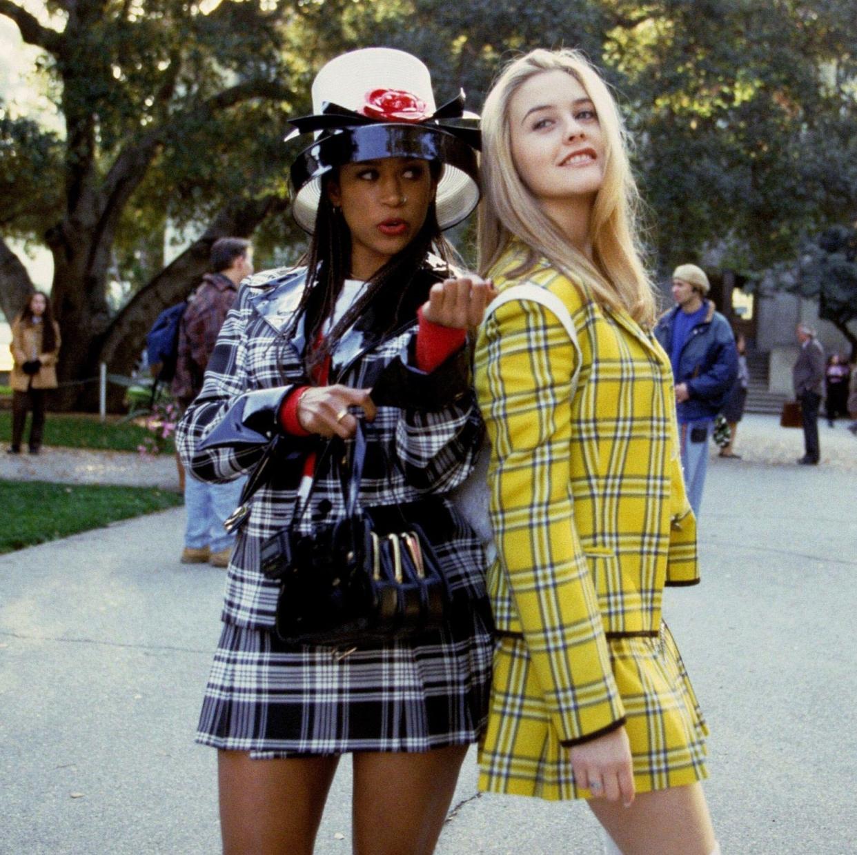 Stacey Dash and Alicia Silverstone in Clueless