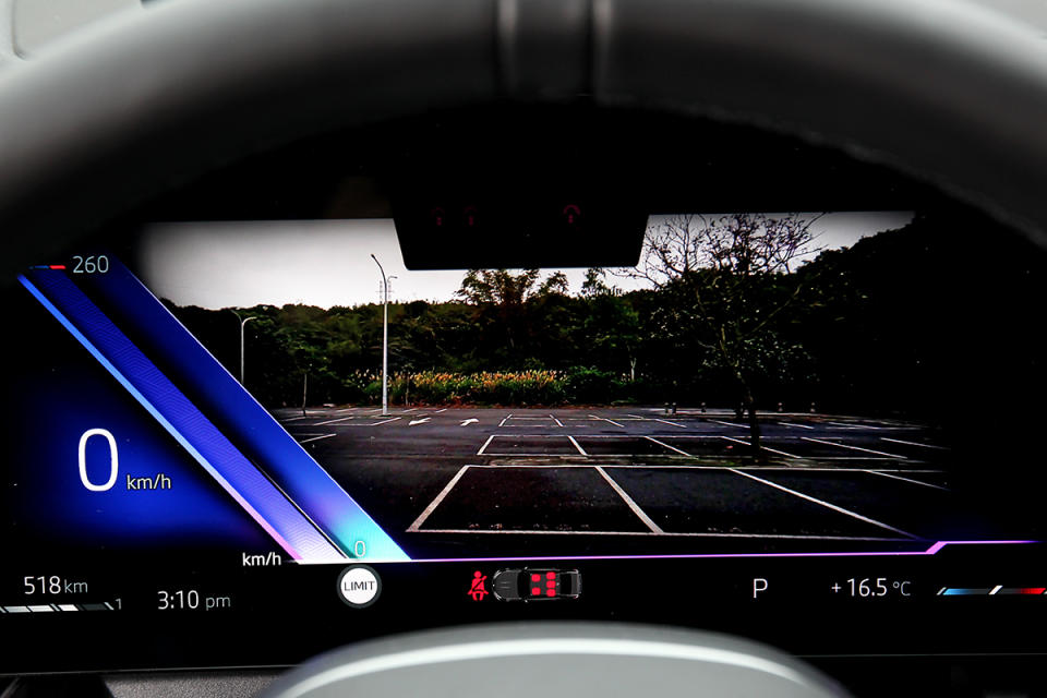 AR擴增實境已是新世代車型標配。