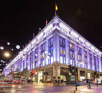 Yaber mendarat di Selfridges