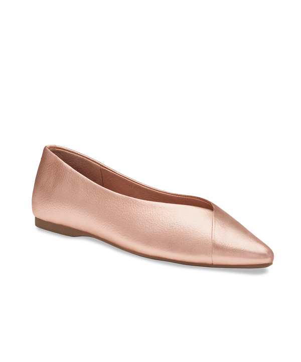 <p><a href="https://go.redirectingat.com?id=74968X1596630&url=https%3A%2F%2Fbirdies.com%2Fproducts%2Fwomens-flats-goldfinch-rose-gold-leather&sref=https%3A%2F%2Fwww.townandcountrymag.com%2Fstyle%2Ffashion-trends%2Fg46120789%2Fbirdies-holiday-sale-a-bration%2F" rel="nofollow noopener" target="_blank" data-ylk="slk:Shop Now;elm:context_link;itc:0;sec:content-canvas" class="link ">Shop Now</a></p><p>The Goldfinch</p><p>birdies.com</p><p>$78.00</p>