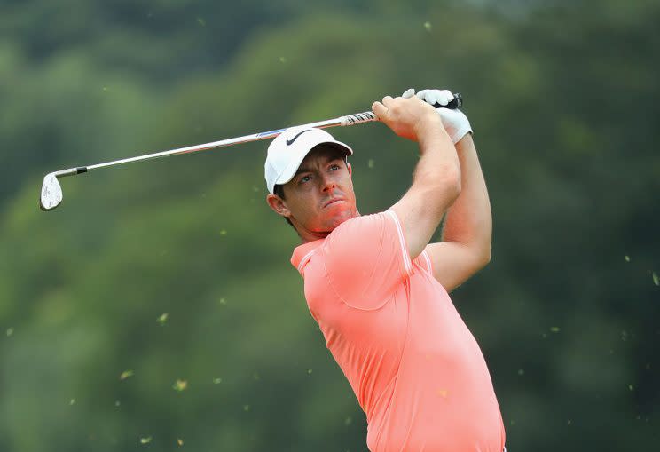 JOHANNESBURG, SOUTH AFRICA – JANUARY 15: Rory McIlroy of Northern Ireland plays his second shot into the 18th green during the final round of the BMW South African Open Championship at Glendower Golf Club on January 15, 2017 in Johannesburg, South Africa. (Photo by Warren Little/Getty Images)