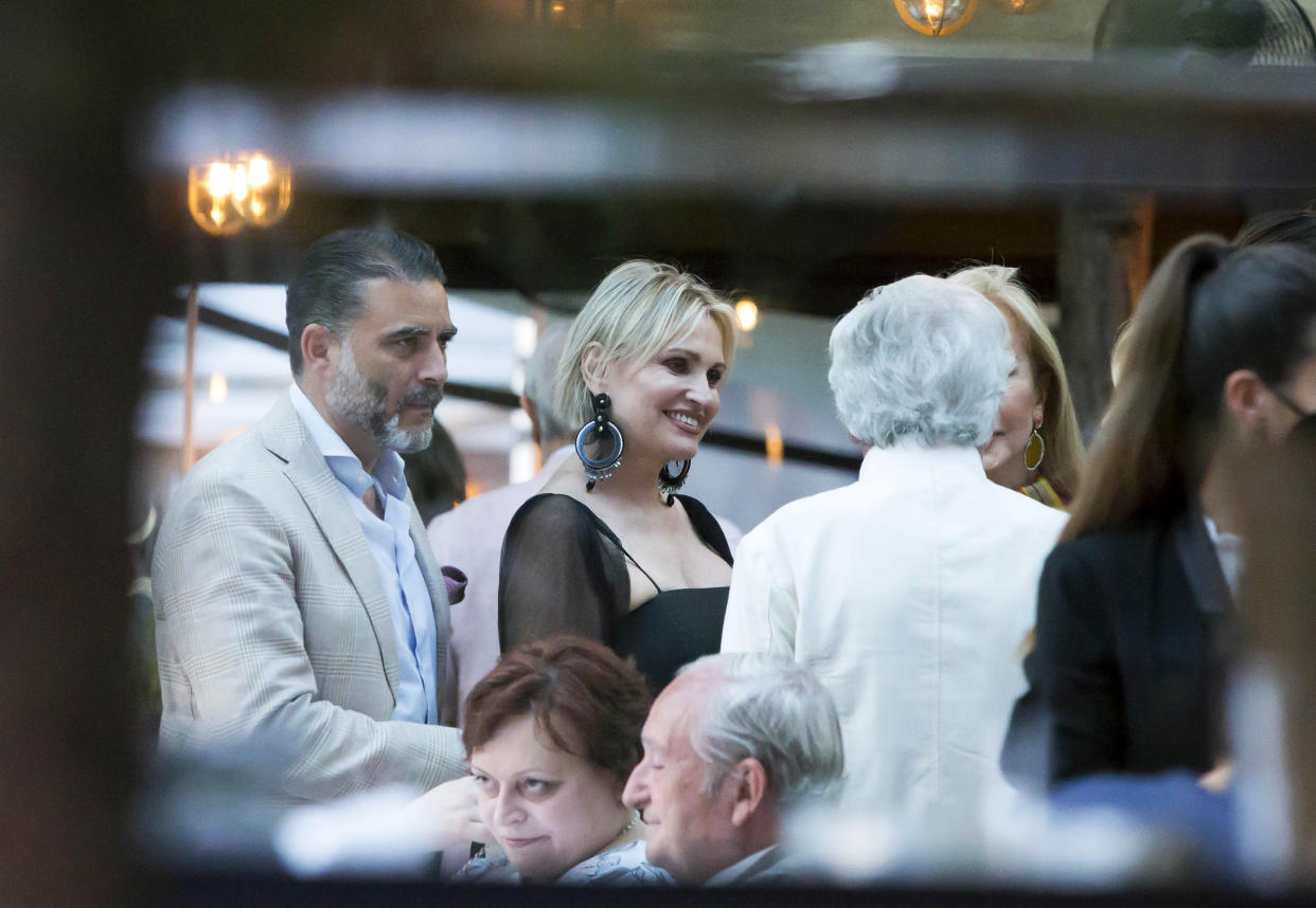 MADRID, SPAIN - JUNE 07: Ainhoa Arteta, Matias Urrea and Carmen Lomana talk with French photographer Jean-Daniel Lorieux during the dinner in his honor after presenting his exhibition on the occasion of the Oceans Day, June 7, 2021, in Madrid, Spain. (Photo By Jose Velasco/Europa Press via Getty Images)