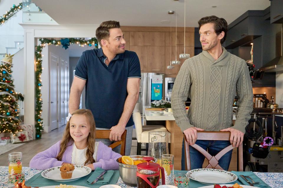 Jonathan Bennett (left), George Krissa and Mila Morgan in Hallmark Channel's 2022 movie 'The Holiday Sitter.'