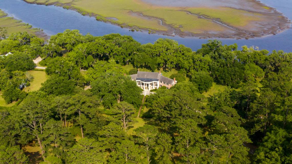 An aerial view of the main home at Gregorie Neck in Yemasse, SC. The sprawling 4,409 acre property is now listed at $39,500,000.