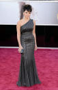 Norah Jones arrives at the Oscars in Hollywood, California, on February 24, 2013.