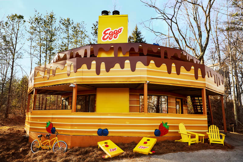 Exterior of Eggo House of Pancakes in Gatlinburg, TN