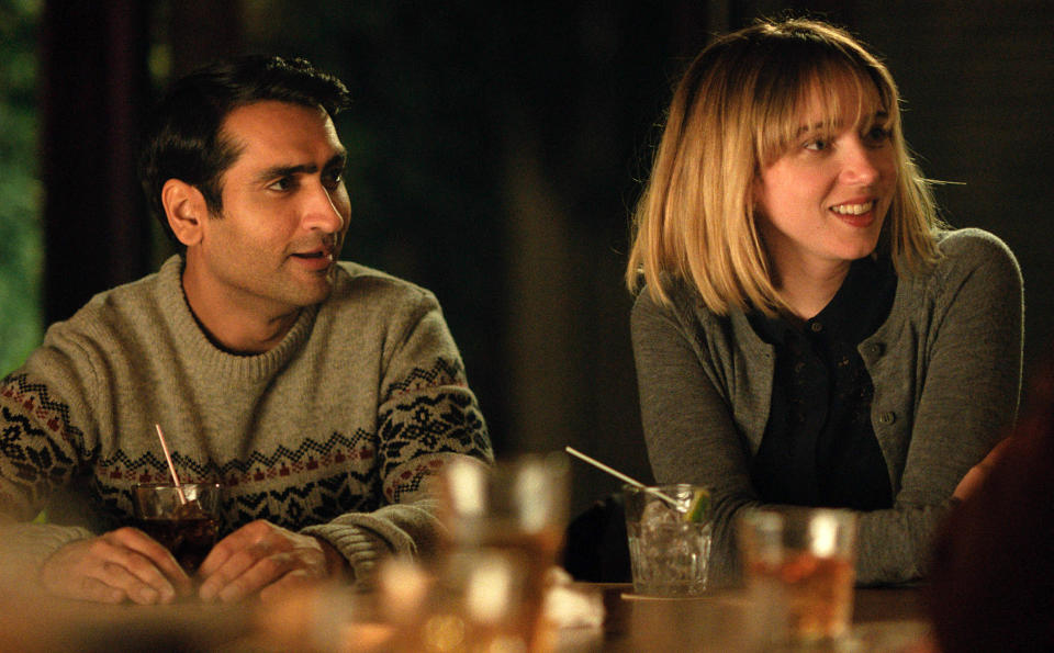 THE BIG SICK, from left: Kumail Nanjiani, Zoe Kazan, 2017. (Photo: Lionsgate /Courtesy Everett Collection)