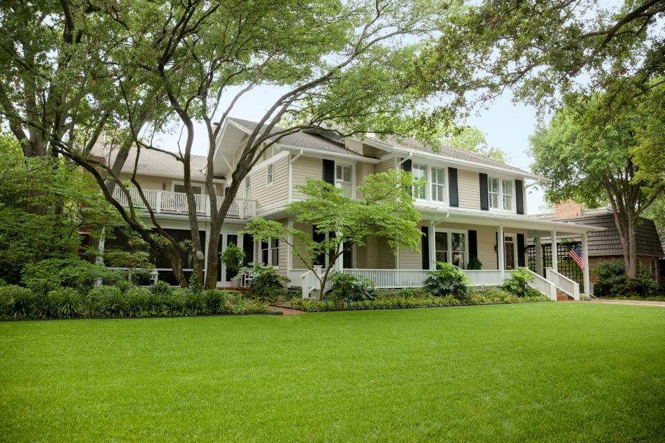 getty front yard lawn