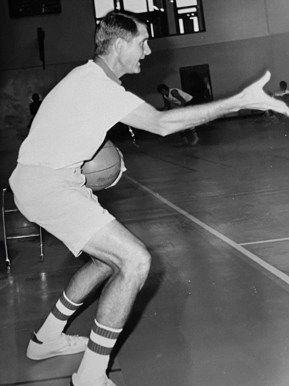 Legendary women’s basketball coach Dean Weese died Saturday, Oct. 28. He was 88. Weese coached Wayland Baptist University’s Flying Queens from 1973 to 1979, and he amassed a 1,207-197 record in a 42-year coaching career at the high school, colligate and professional levels.