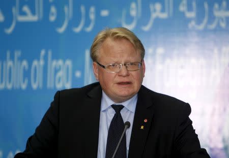 Sweden's Defence Minister Peter Hultqvist speaks at a news conference in Baghdad, Iraq, November 2, 2015. REUTERS/Khalid al-Mousily