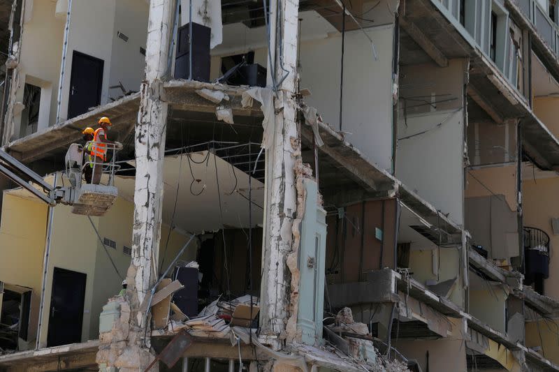 Aftermath of explosion at Hotel Saratoga, in Havana