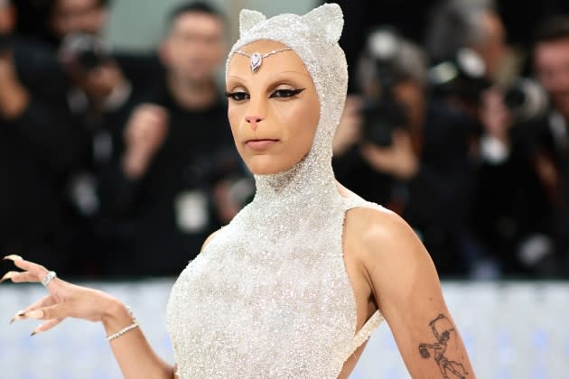 Doja Cat Channels Karl Lagerfeld's Cat Choupette at Met Gala 2023