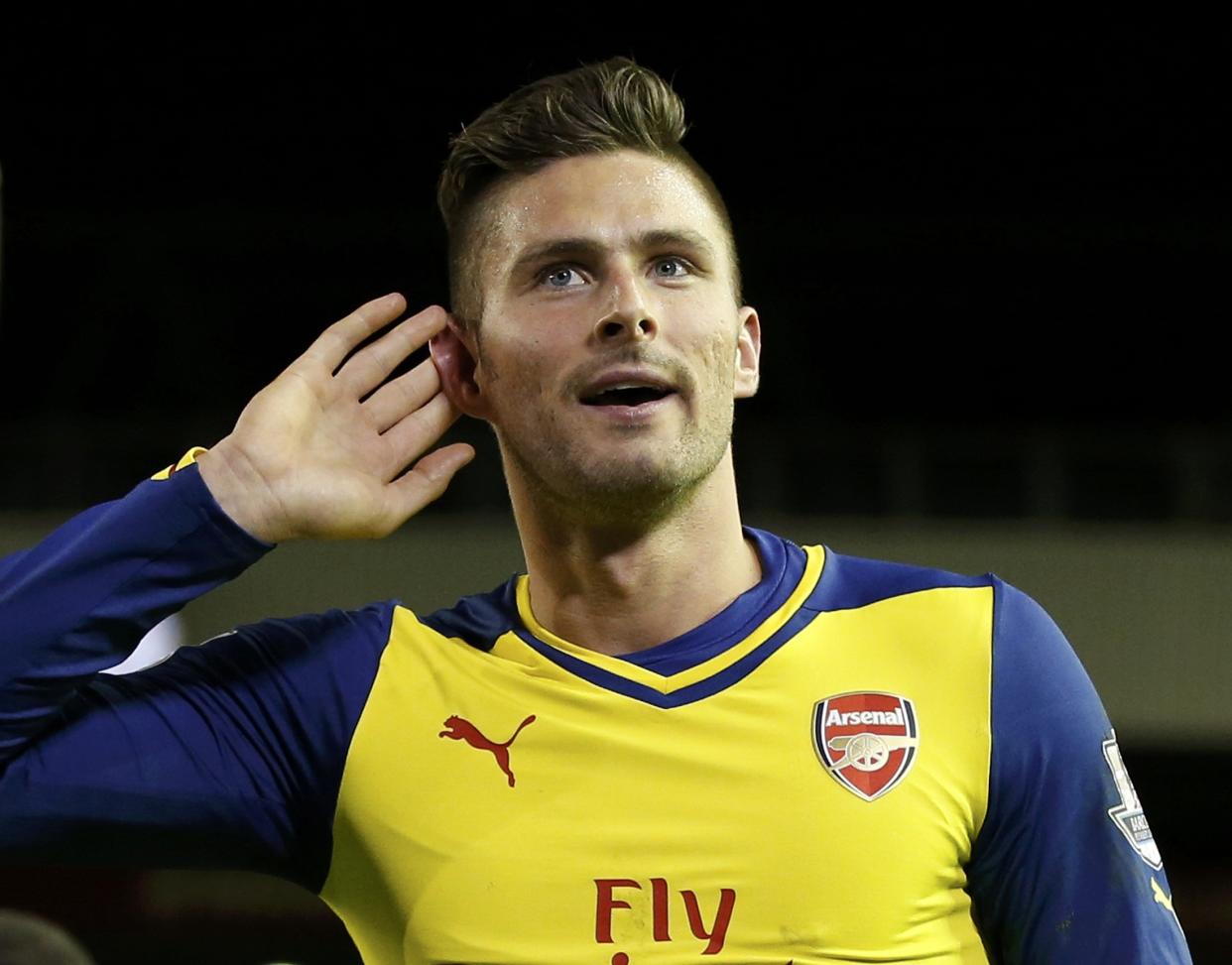 Olivier Giroud celebrando un gol. REUTERS