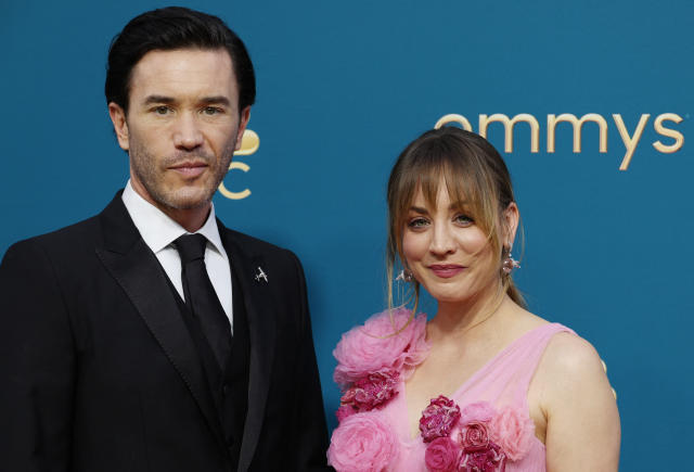 Kaley Cuoco and Tom Pelphrey are sharing their maternity photos ahead of welcoming a daughter. (Photo: REUTERS/Aude Guerrucci)