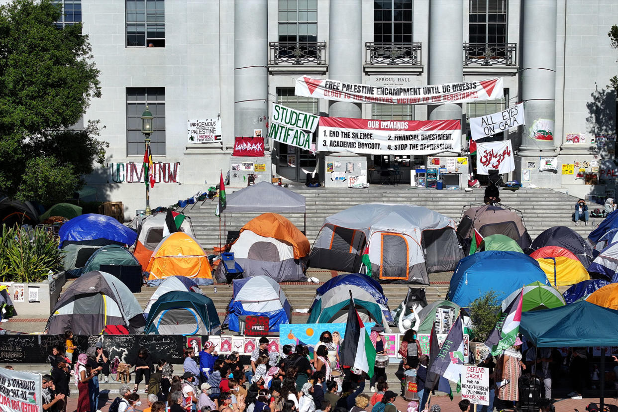 Pro-Palestinian protesters UC Berkeley Tayfun Coskun/Anadolu via Getty Images