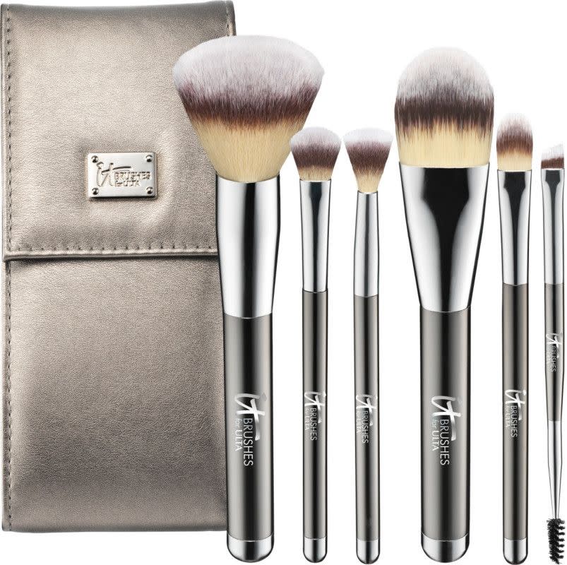 11) Brush Set