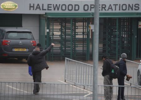 Workers arrive at Jaguar Land Rover's Halewood Plant in Liverpool, Britain, January 10, 2019. REUTERS/Phil Noble