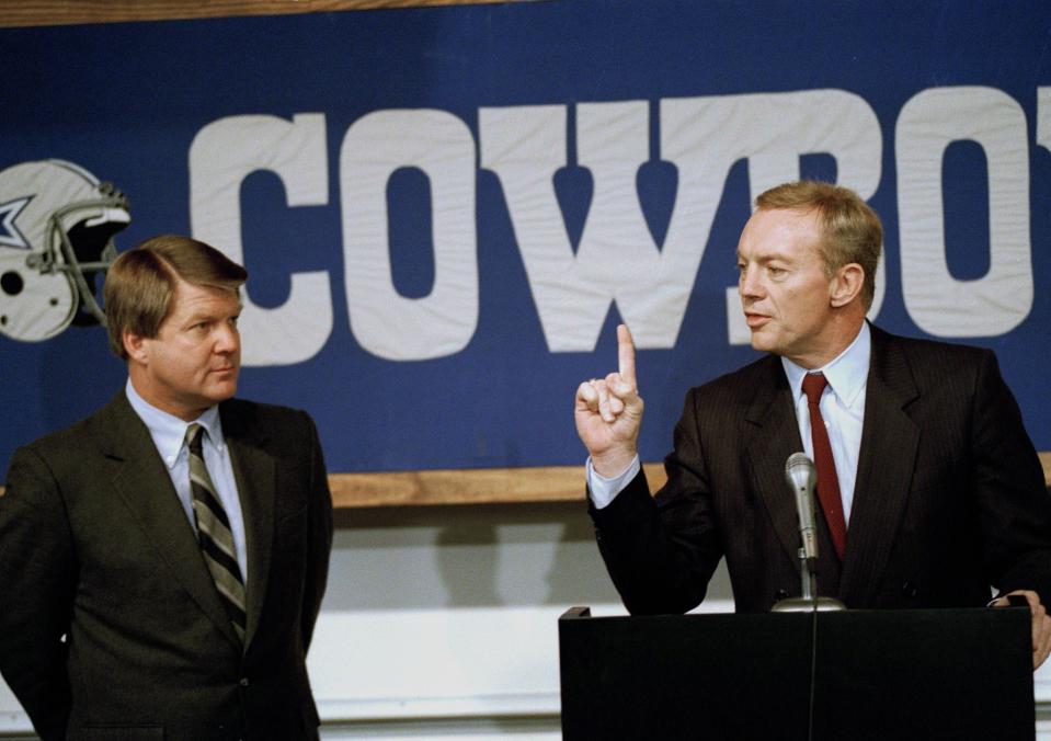 It was a rough start for Jerry Jones (R) and head coach Jimmy Johnson in 1989. (AP) 