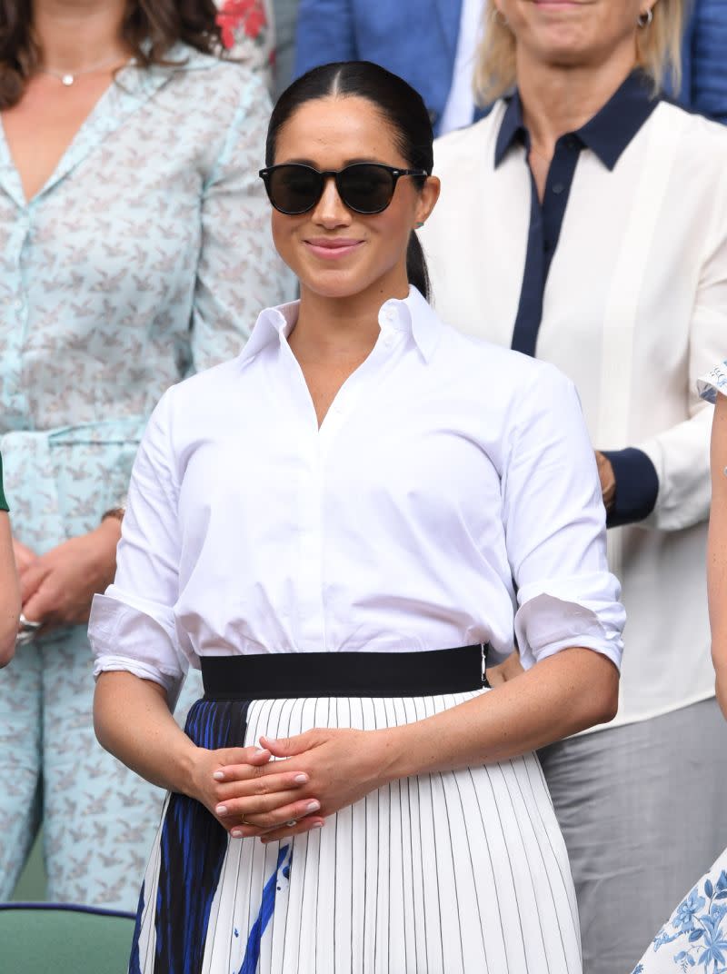 Meghan Markle seen wearing the Le Specs Bandwagon sunglasses. Photo by Karwai Tang/Getty Images.