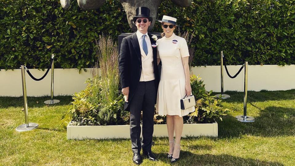 Edoardo Mapelli Mozzi and Princess Beatrice pose at Ascot in front of a sculpture by Edoardo's stepfather David Williams-Ellis