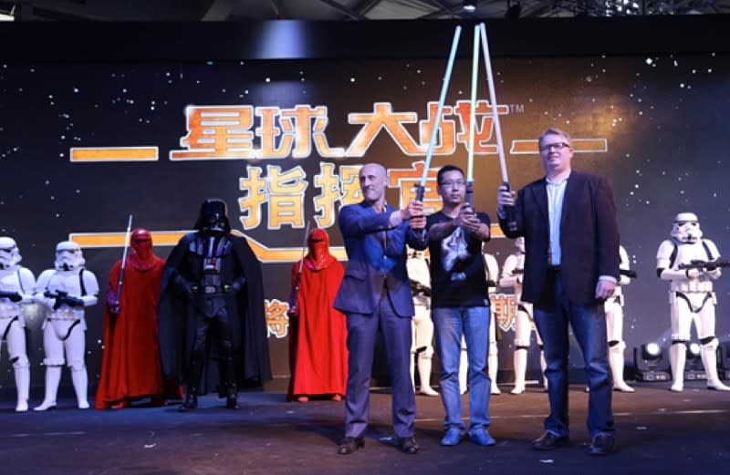 CMGE promotes Star Wars: Commander in China.