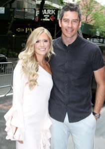 Bachelor’s Pregnant Lauren Burnham Claps Back at Rumors She and Arie Luyendyk Jr. ‘Separated’