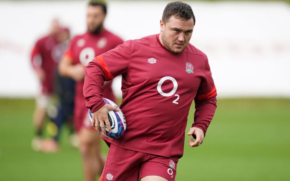 Jamie George training with England ahead of the Scotland game on Saturday