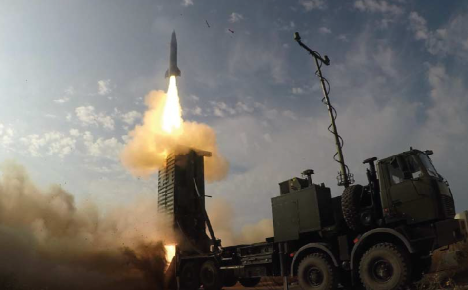 Launch of a missile from the original ground-launched LORA system. <em>IAI</em>