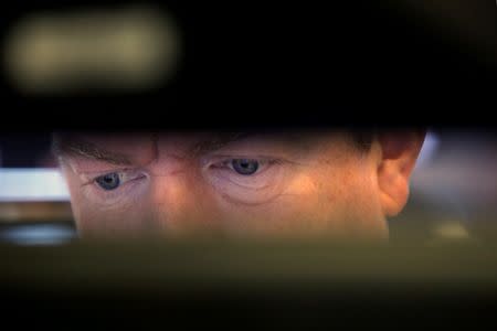 A specialist trader works on the floor of the New York Stock Exchange (NYSE) in New York City, U.S., April 28, 2016. REUTERS/Brendan McDermid