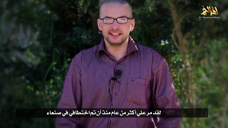 A file video grab taken from a propaganda video released by al-Malahem Media on December 4, 2014 purportedly shows US hostage Luke Somers