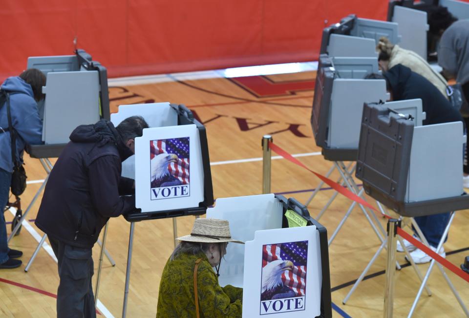 HYANNIS 11/08/22 The voting booths were mostly filled at mid-day as a steady stream arrived at the Hyannis Youth and Community Center where Barnstable voters in precincts 8,9, and 13 cast their ballots Cape Cod Times/Steve Heaslip