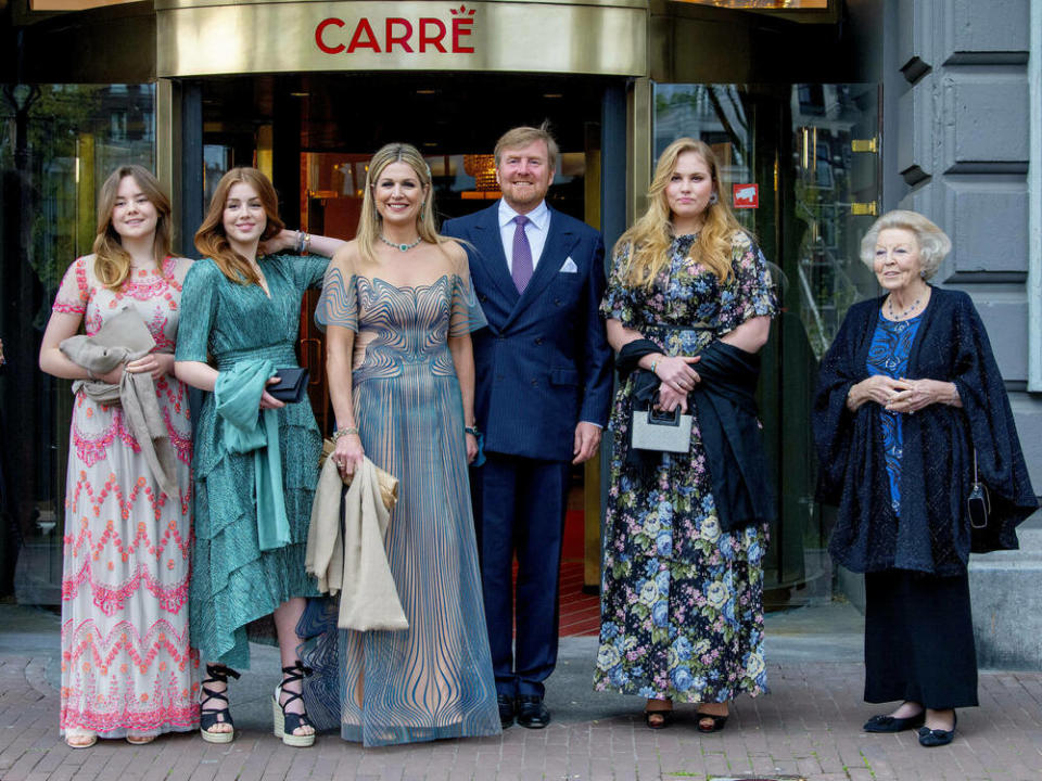 Die niederländischen Royals vor dem Theater Carré. (Bild: imago images/PPE)