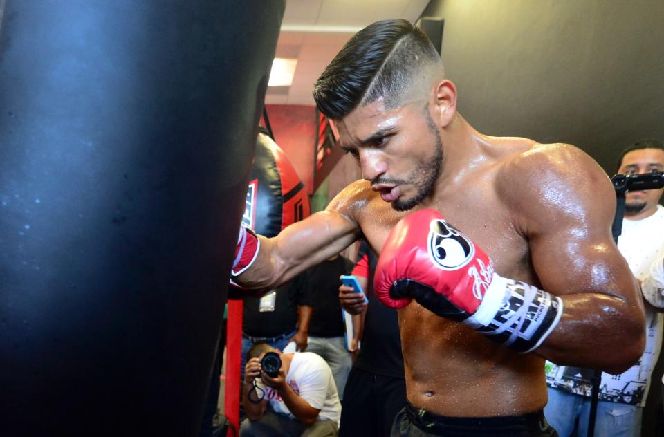 Former Olympian and pro world champion Abner Mares is speaking out against President Trump’s immigration policy that separates children from parents at the border. (Getty Images)