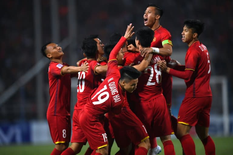 Vietnam&#39;s early goal in the Suzuki Cup final against Malaysia in Hanoi was enough to clinch the match