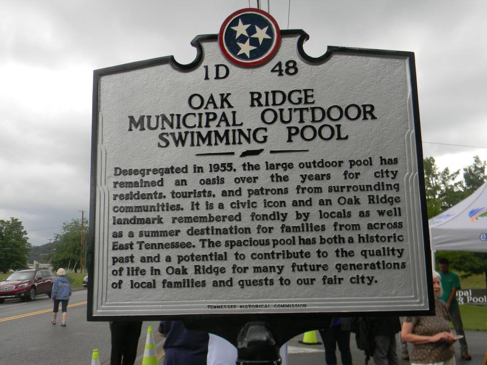 Officials unveiled this state of Tennessee historical marker for the Oak Ridge Municipal Outdoor Swimming Pool May 26, 2022.