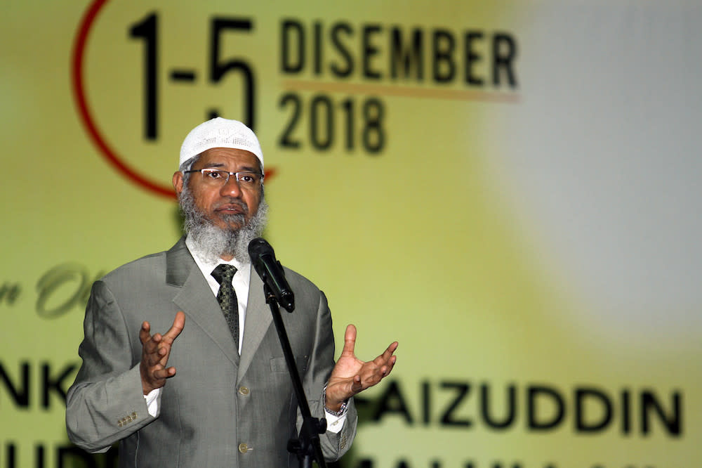 Zakir Naik denies he is racist, saying he does not want anyone to harbour 'ill feelings' towards him.— Bernama pic