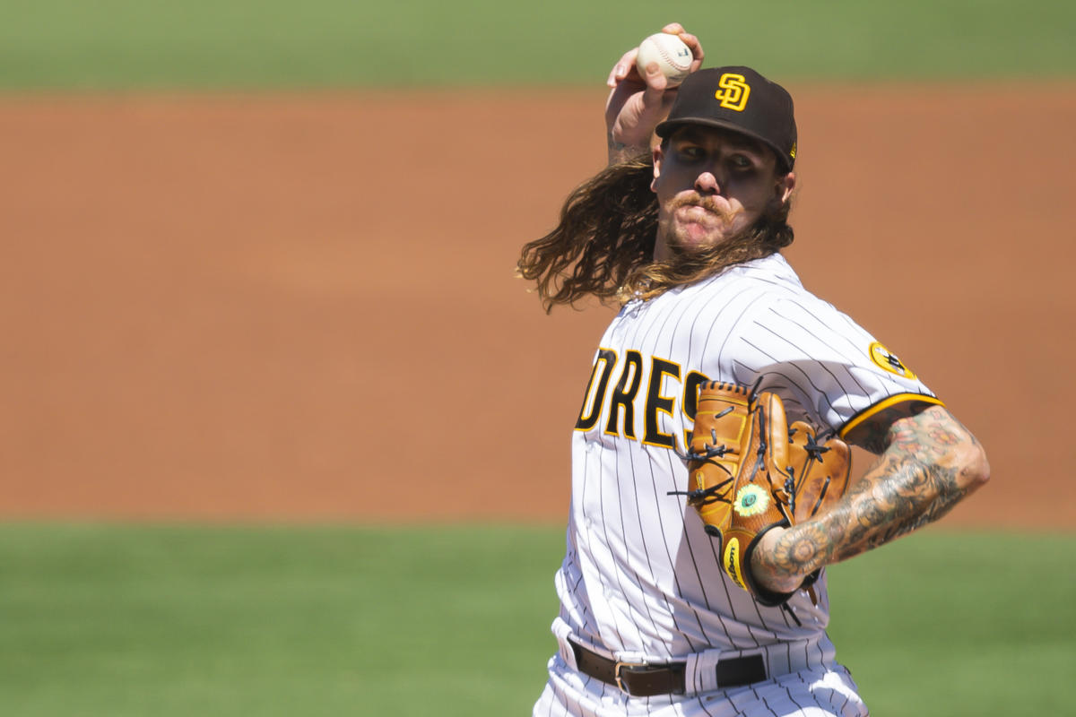 San Diego Padres acquire Mike Clevinger in trade with Cleveland