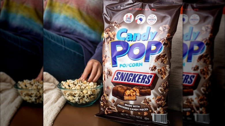 Snickers Candy Pop popcorn
