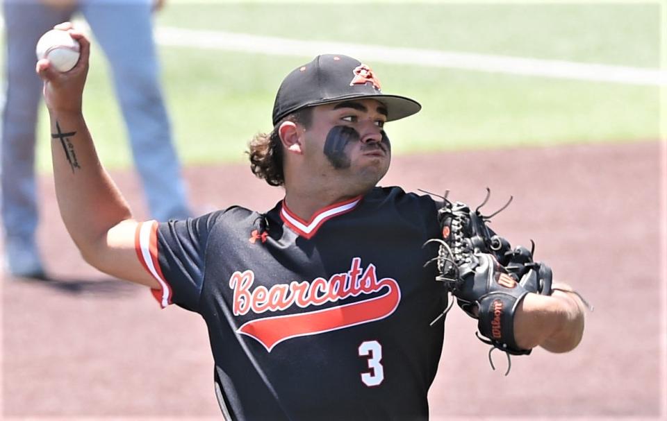 Aledo pitcher Hunter Rudel throws a pitch in the seventh inning against Wylie.