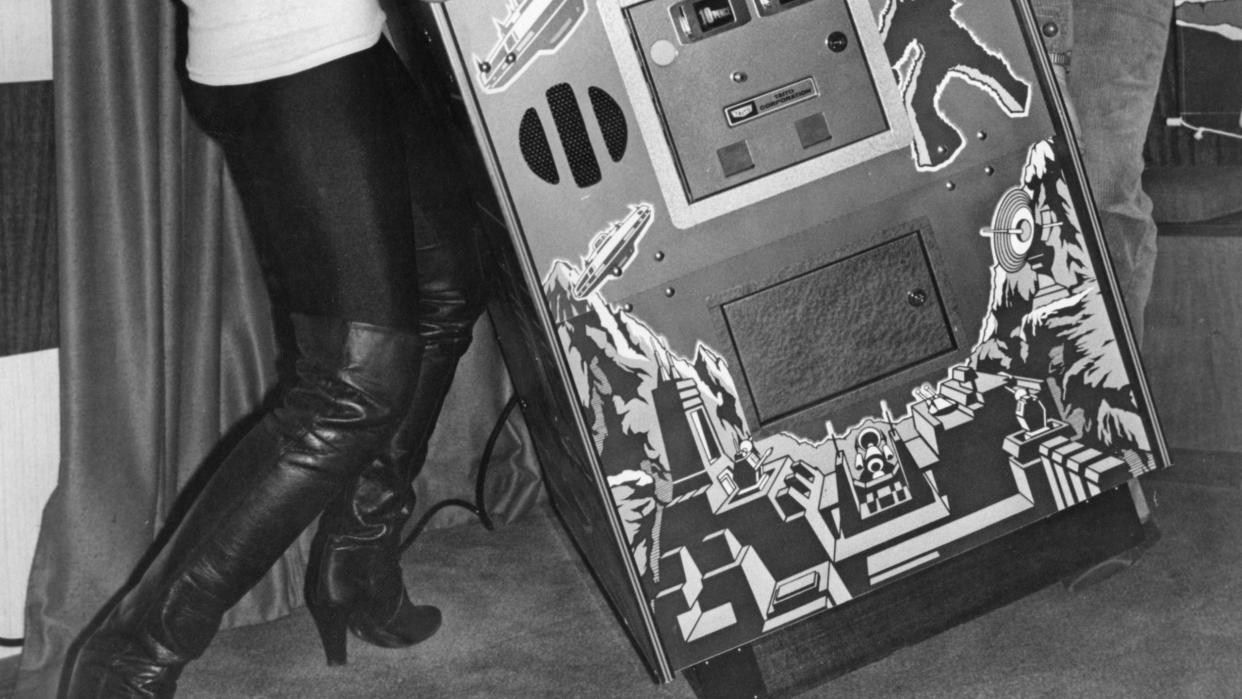 dlt lifts arcade game