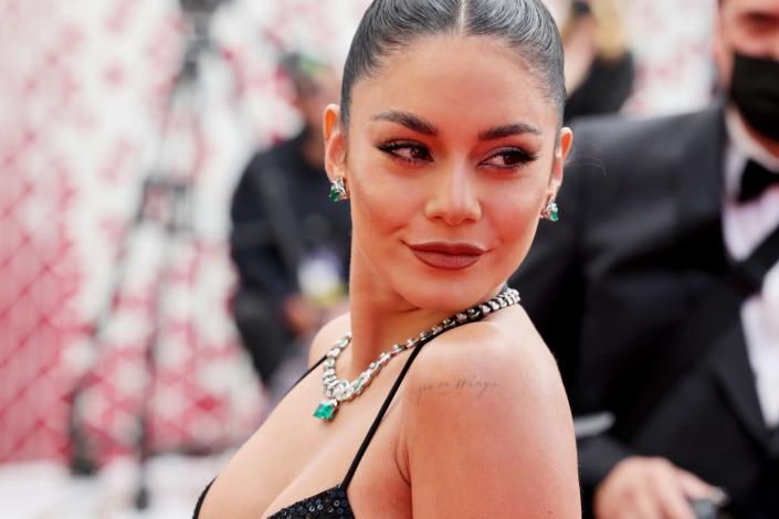 Vanessa Hudgens arrives at the Oscars.