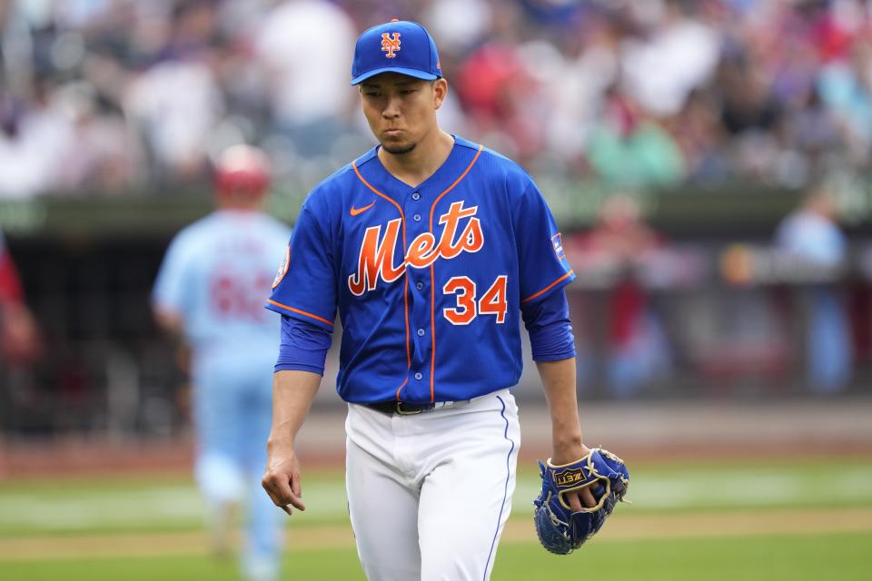 New York Mets' Kodai Senga (34), of Japan, reacts during the sixth inning of a baseball game against the St. Louis Cardinals, Saturday, June 17, 2023, in New York. (AP Photo/Frank Franklin II)