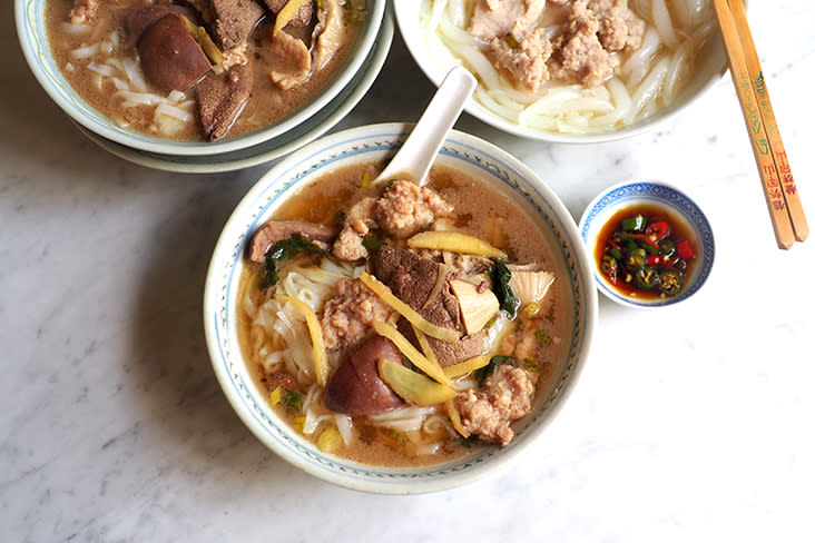 For a simple taste that harks back to long forgotten days, the old time pork noodles is good.