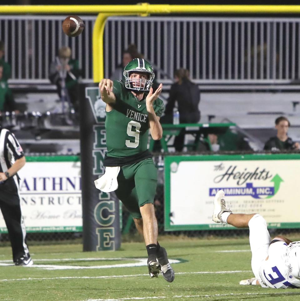 Venice quarterback Brooks Bentley (9) throws downfield against the defense of IMG Academy during the teamsÕ  Friday night matchup in Venice.  MATT HOUSTON/HERALD-TRIBUNE