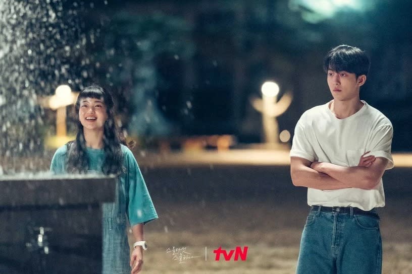 圖片來源：tvN《二十五，二十一》