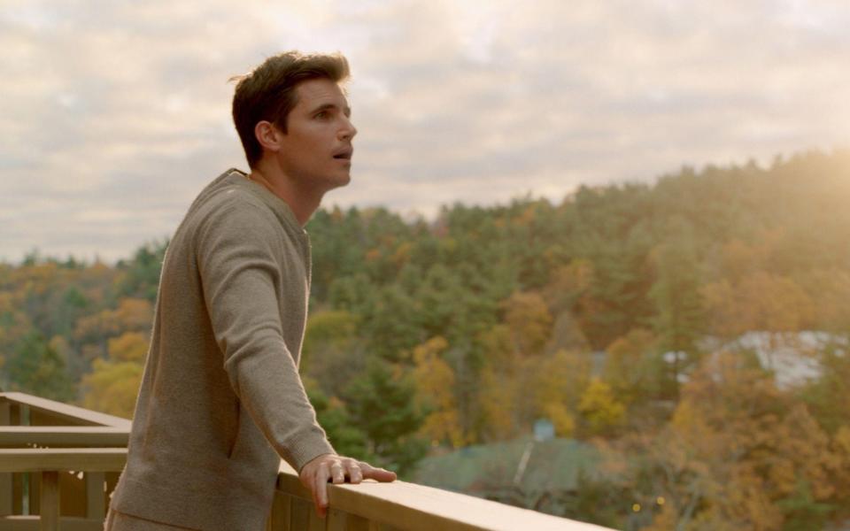 Robbie Amell stars in the afterlife comedy Upload - Amazon